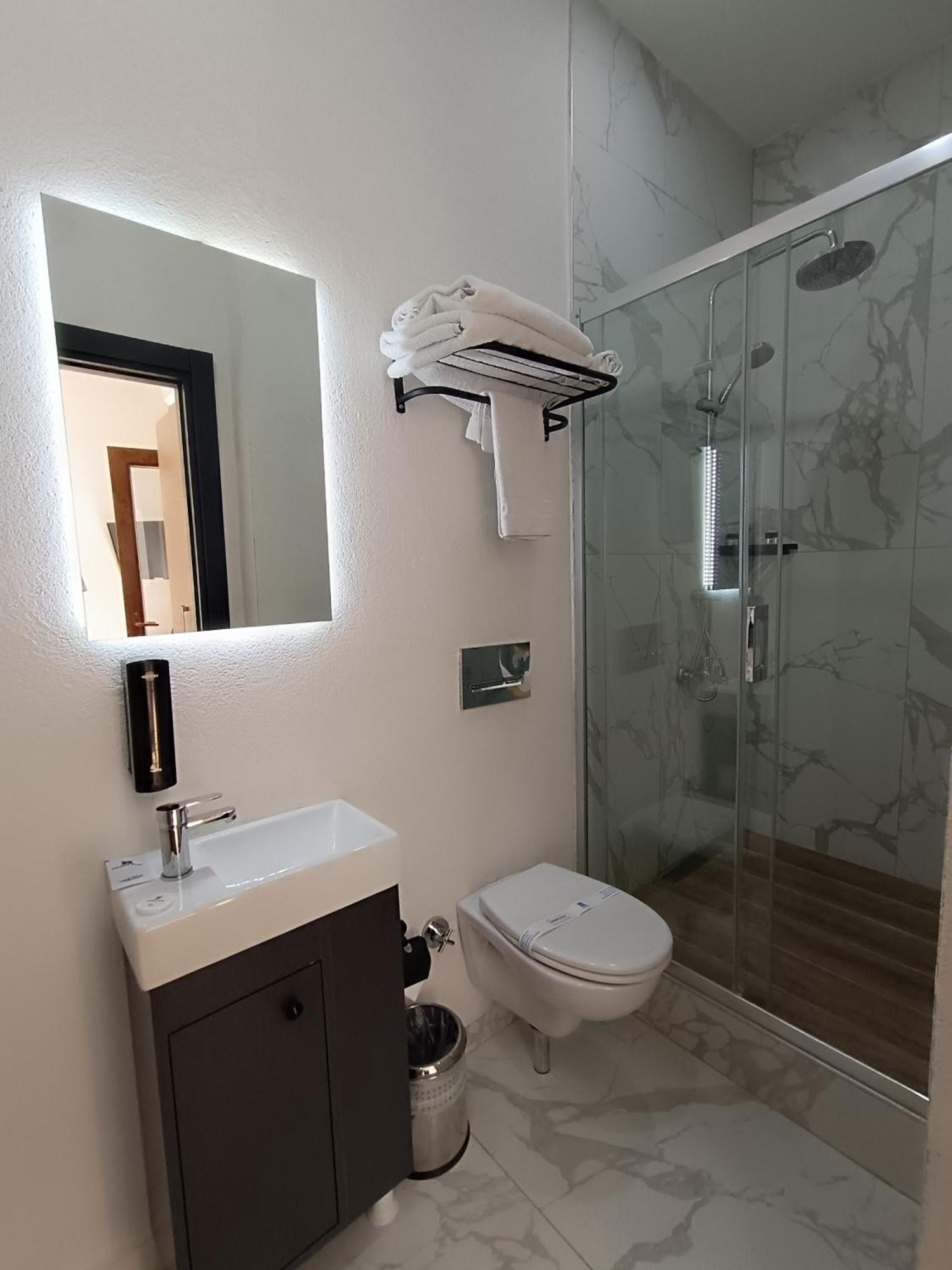 Comfy Otel Antalya Lara Buitenkant foto