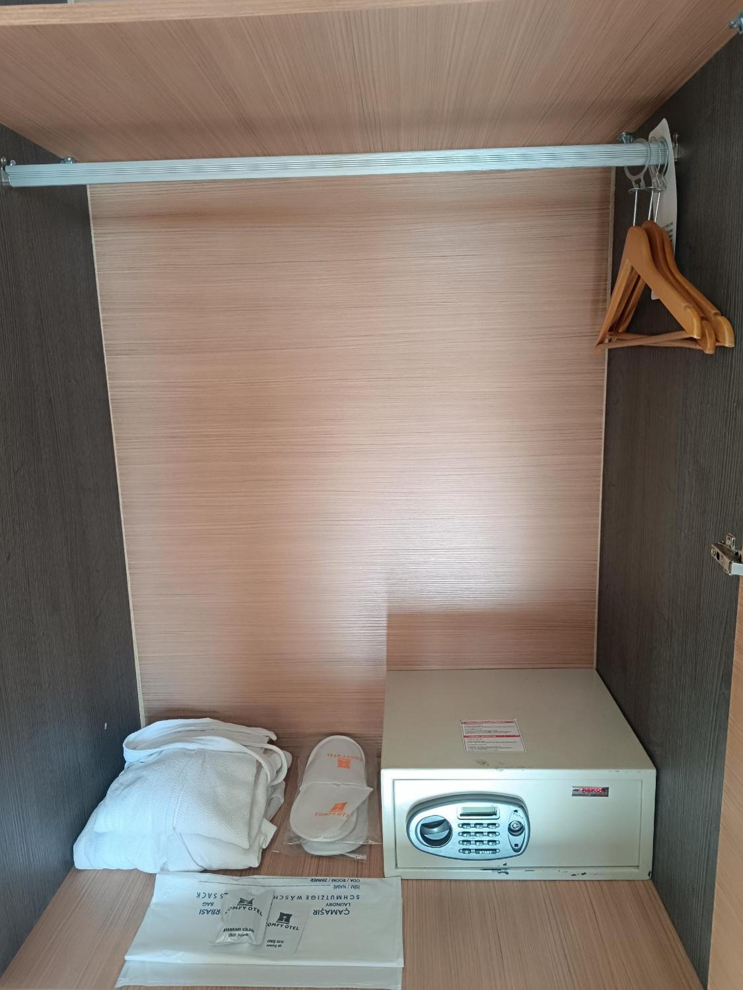 Comfy Otel Antalya Lara Kamer foto